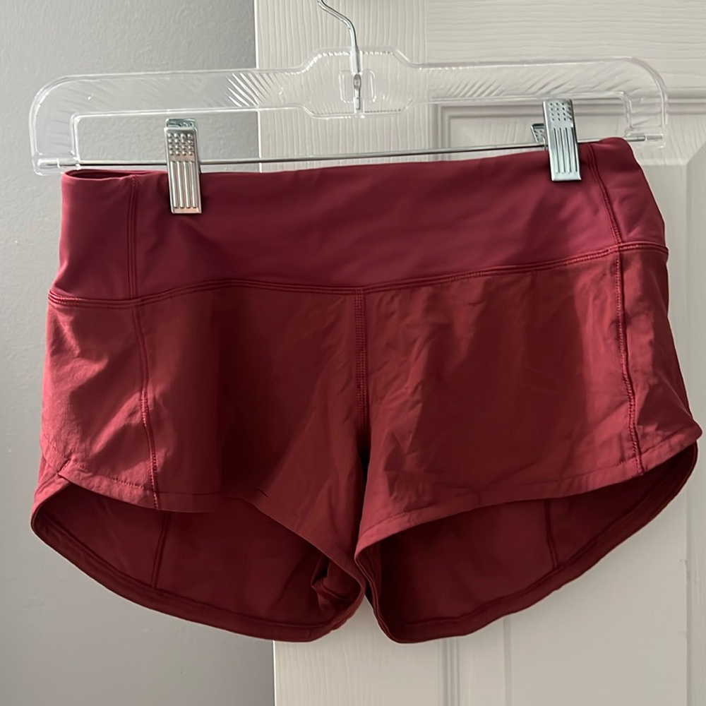 lululemon speed up low-rise 2.5, size 2